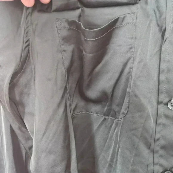 Equipment  NWT June Bug Emerald Satin Classic Signature Top - Picture 7 of 11